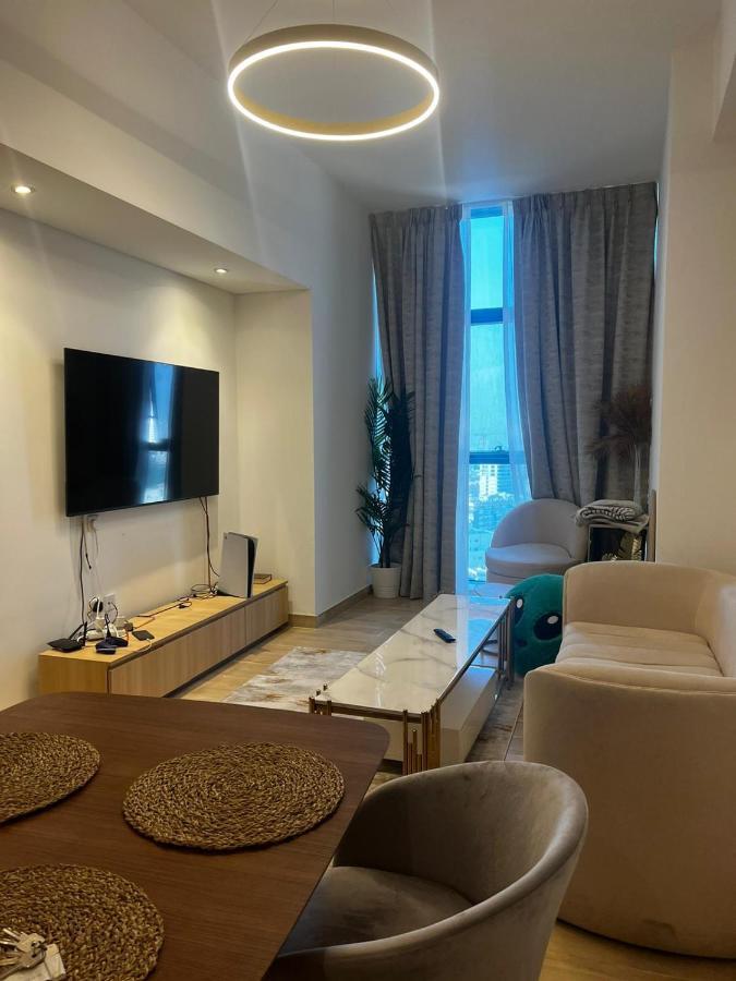Appartement Luxury Regina Tower Jvc Dubai